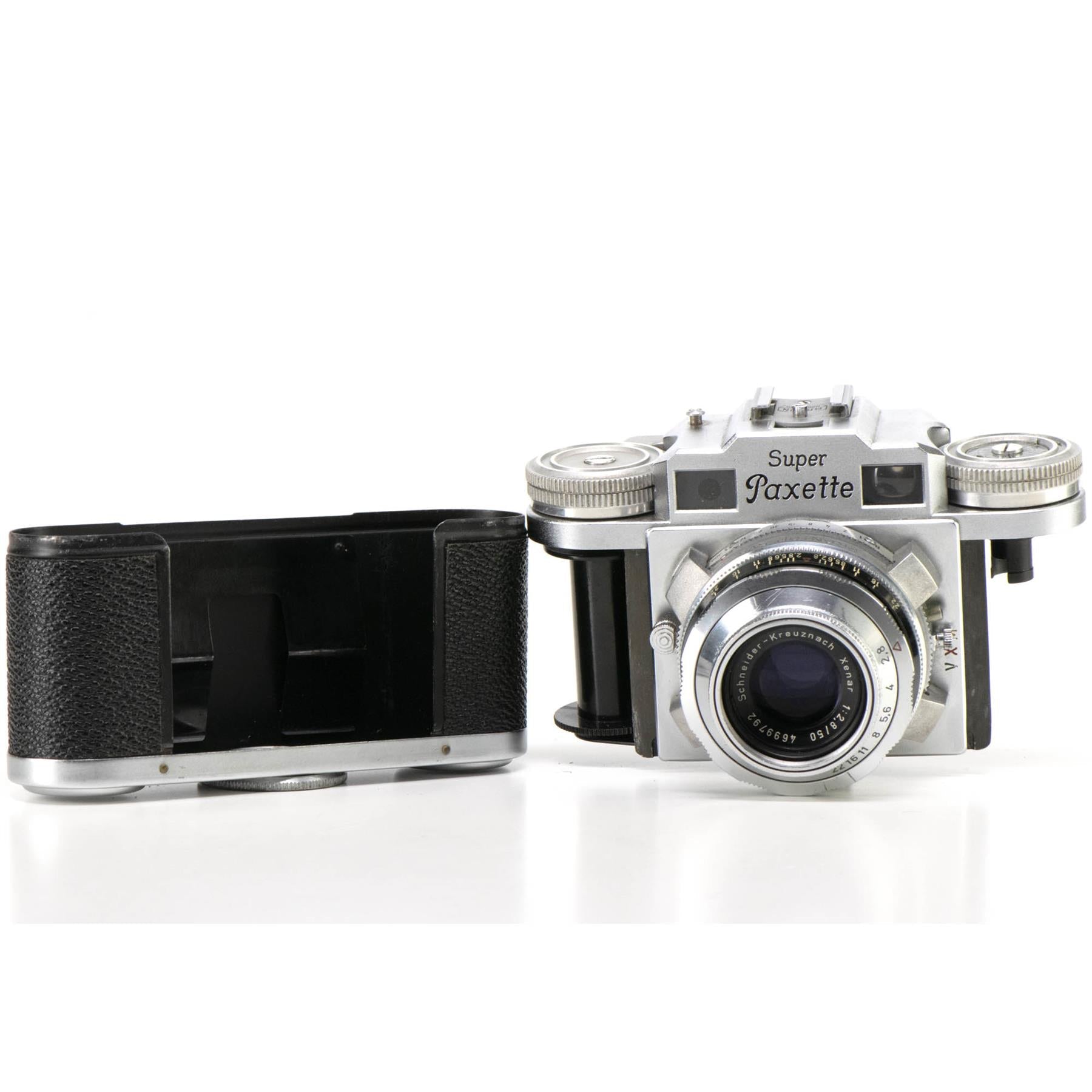 Braun Super Paxette II Camera | Xenar 50mm f2.8 | White | Germany | 19