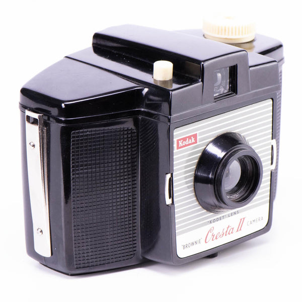 Kodak Brownie Cresta 2 Camera | Kodet f11 fixed focus lens | England | 1956