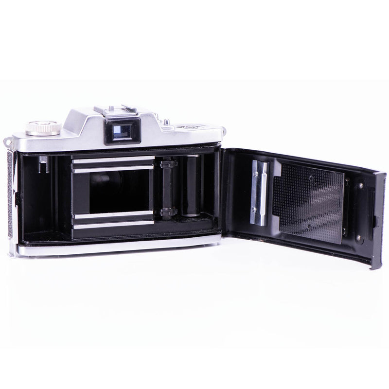 Kowa 35N Camera | Prominar F. C. 45mm f3.5 lens | White | Japan | 1960