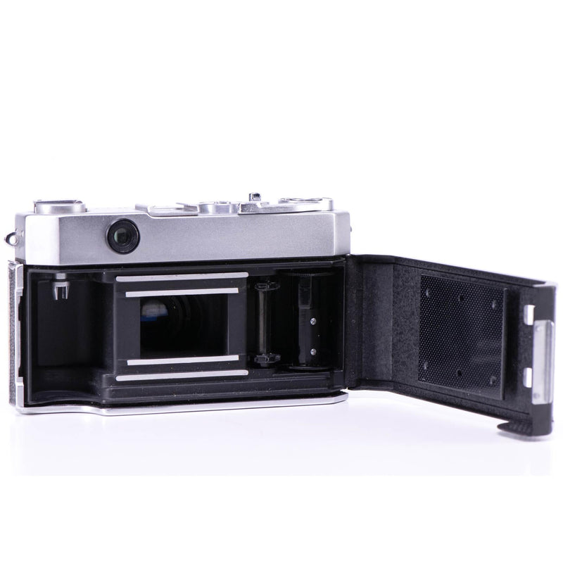 Taron PR Camera | Taronar F.C. 45mm f2.8 | White | Japan | 1960 | Not working