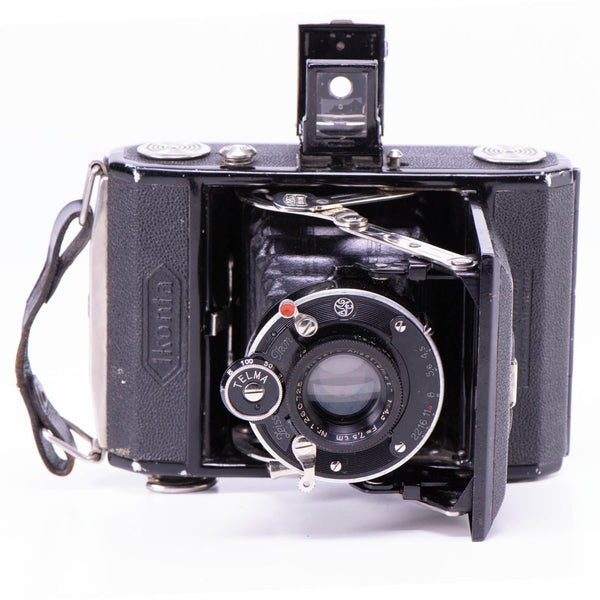 Zeiss Ikon Ikonta 520 Camera | 75mm f4.5 lens | Black | Germany | 1937