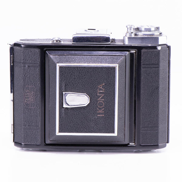 Zeiss Ikon Ikonta 521 Camera | 75mm f4.5 lens | Black | Germany | 1938 - 1953