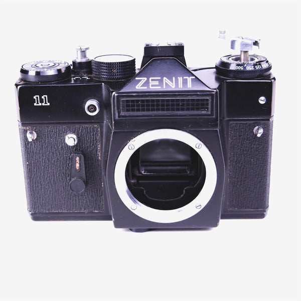 Zenit 11 Camera Body | Black | M42 | Soviet Union | 1981 - 1990